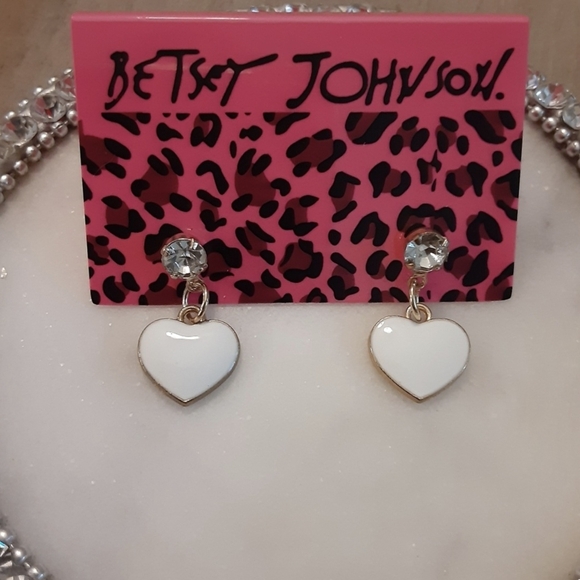 None Jewelry - Dainty White Heart Rhinestone Crystal Earrings Love Valentine New